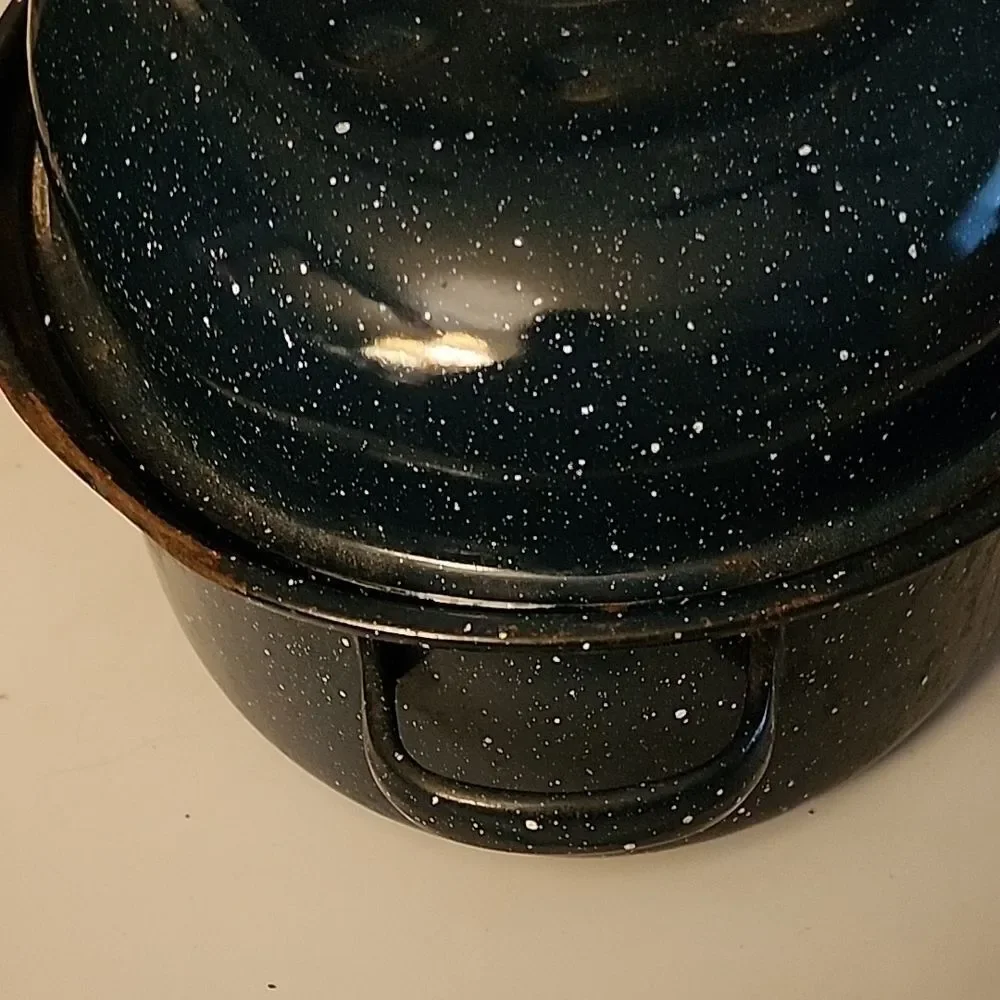 Enamelware Speckled Black Roaster